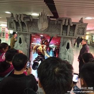 Illustration for article titled Subway Station Gets an Actual Warlords of Draenor Dark Portal